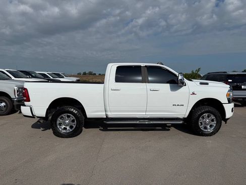 Used 2024 RAM 2500 Laramie AWD/4WD image 30