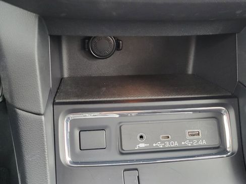 Certified 2024 Subaru Ascent Premium w/ Convenience Package image 26