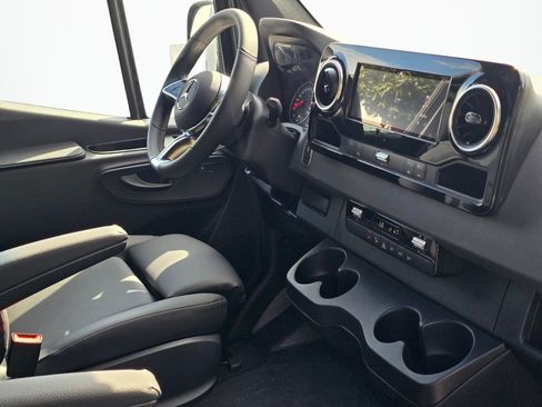New 2026 Mercedes-Benz Sprinter 2500 image 27