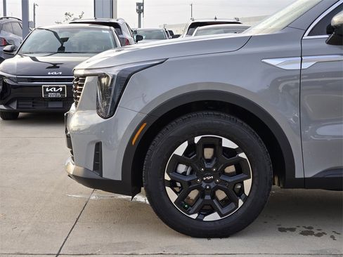 New 2026 Kia Sorento S image 5