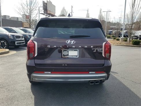 Used 2024 Hyundai Palisade Calligraphy image 5