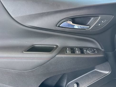 Used 2024 Chevrolet Equinox RS w/ RS Leather Package AWD/4WD image 17
