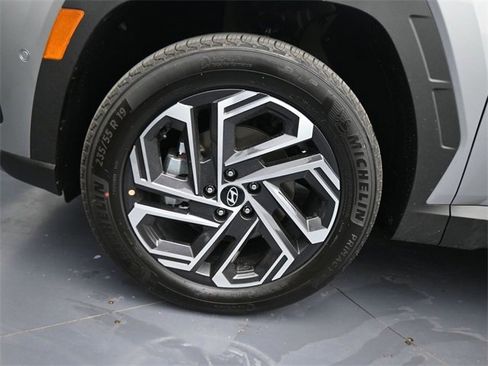New 2026 Hyundai Tucson Limited image 16