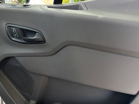New 2026 Ford Transit 250 148 Medium Roof image 17