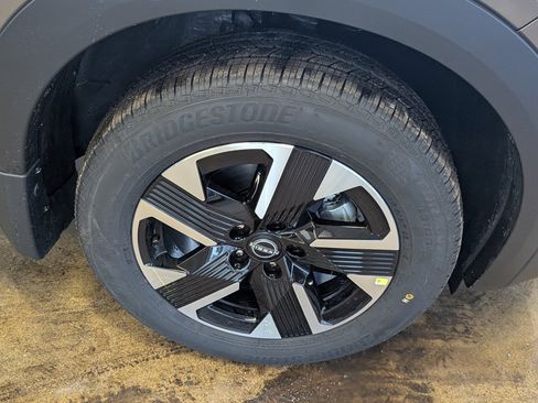 New 2026 Nissan Kicks SV image 30