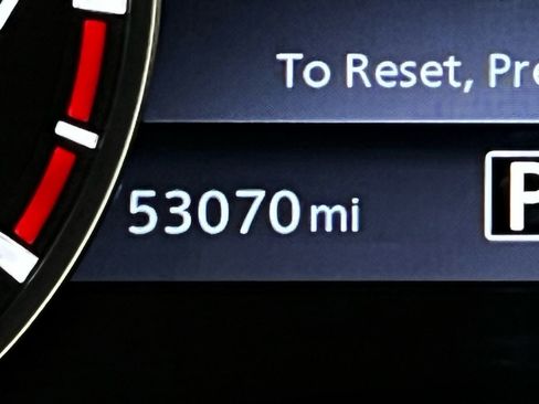 Used 2023 Nissan Frontier SV w/ SV Convenience Package image 17