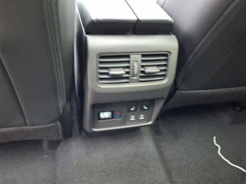 New 2025 Nissan Rogue Platinum w/ Platinum Premium Package image 37