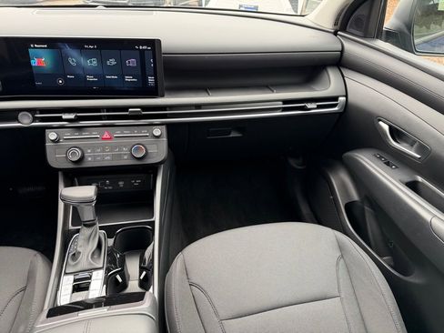 Used 2025 Hyundai Tucson SE image 21