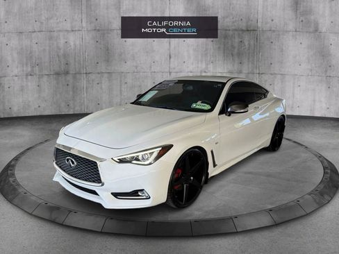Used 2017 INFINITI Q60 3.0t w/ Premium Plus Package 3.0T RWD image 3