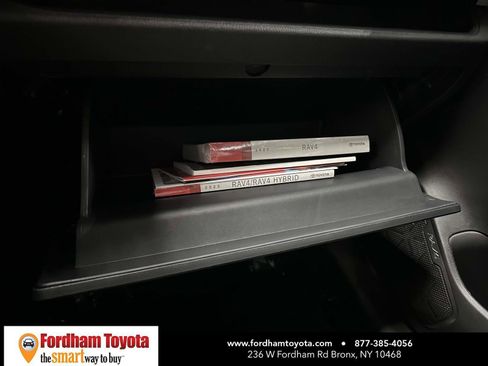 Used 2025 Toyota RAV4 XLE w/ Convenience Package image 29