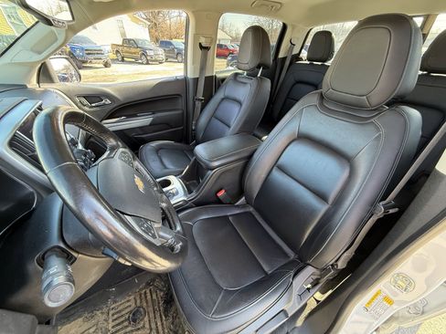 Used 2020 Chevrolet Colorado LT w/ Luxury Package image 21