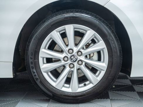Used 2024 Toyota Corolla LE w/ LE Convenience Package FWD image 16