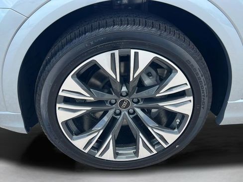 New 2026 Audi Q8 Premium Plus AWD/4WD image 9