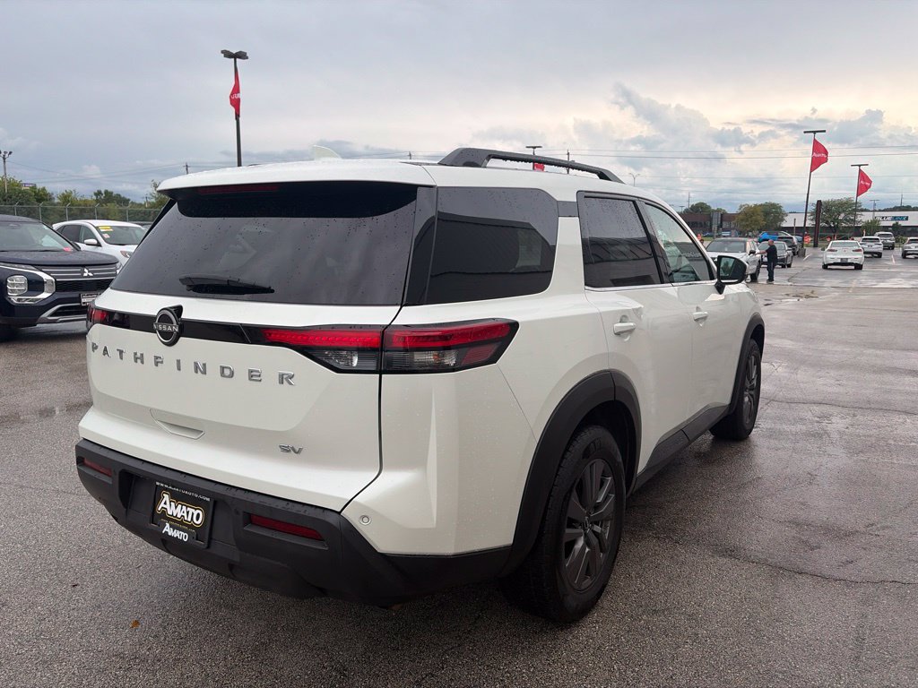 Used 2022 Nissan Pathfinder SV FWD image 6