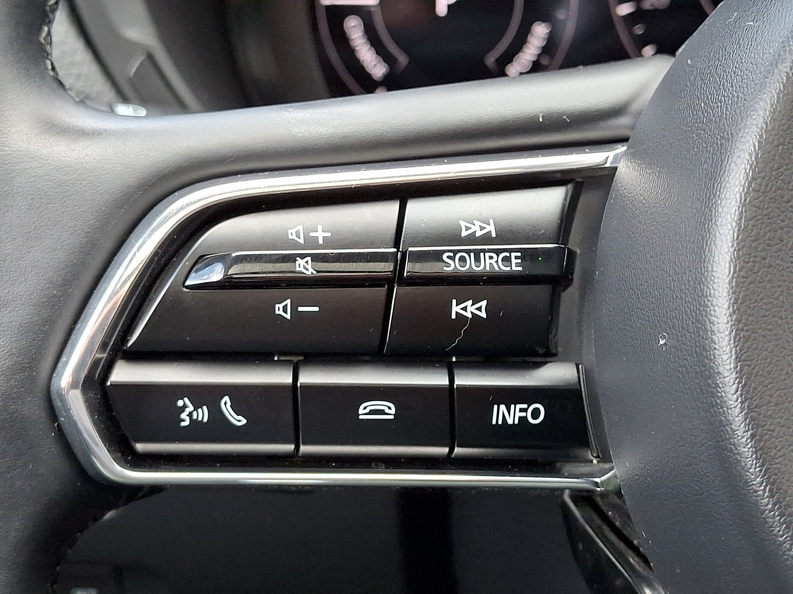 Certified 2024 MAZDA CX-90 Plug-In Hybrid w/ Premium Pkg AWD/4WD image 27