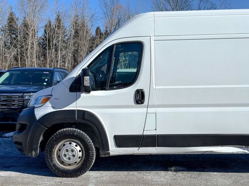 Used 2023 RAM ProMaster 3500 w/ Convenience Group image 9