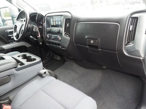 Used 2019 Chevrolet Silverado 2500 LT AWD/4WD image 21