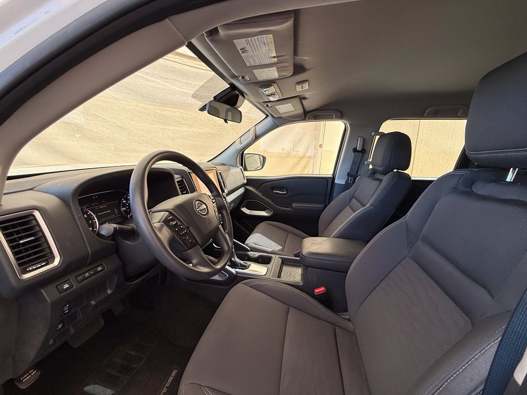 Used 2022 Nissan Frontier SV w/ Technology Package RWD image 13