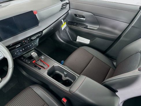 New 2026 Nissan Kicks SR w/ SR Premium Package image 31