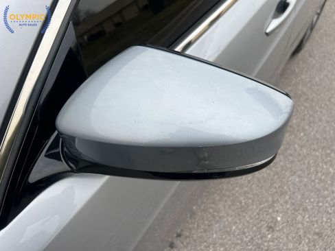 Used 2018 Acura TLX image 18