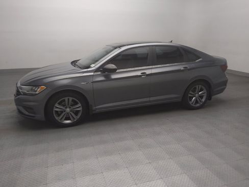 Used 2020 Volkswagen Jetta R-Line FWD image 2