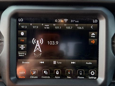 Used 2020 Jeep Gladiator Overland AWD/4WD image 13