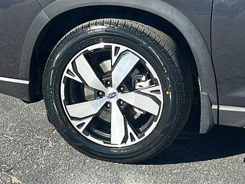 Used 2019 Subaru Forester Touring w/ Popular Package #3 AWD/4WD image 9