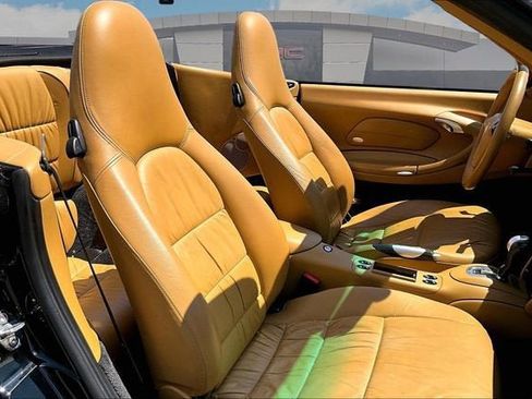 Used 2000 Porsche 911 Carrera RWD image 9