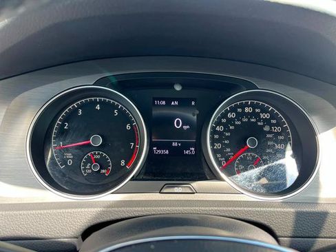 Used 2017 Volkswagen Golf S FWD image 35