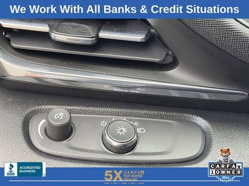 Used 2025 Buick Envista Preferred image 26