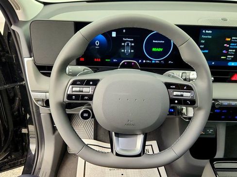 Used 2025 Hyundai Ioniq 5 SEL image 13