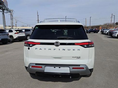 Used 2024 Nissan Pathfinder Platinum w/ Cargo Package image 4