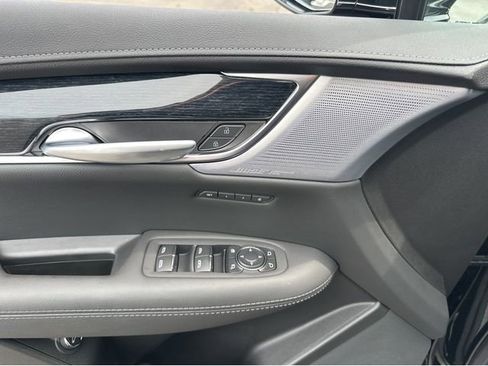 New 2025 Cadillac XT5 Premium Luxury image 30