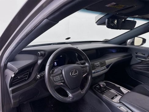 Used 2020 Lexus LS 500 image 9