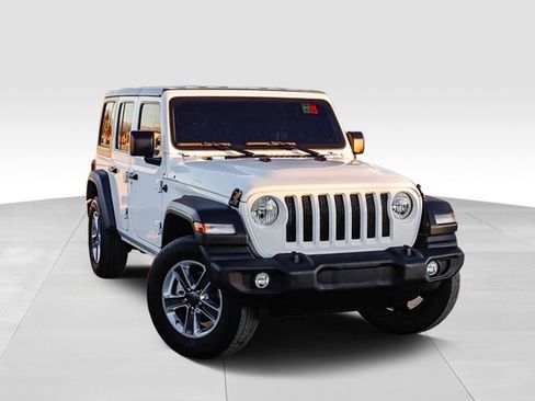 Certified 2022 Jeep Wrangler Unlimited Sport image 2