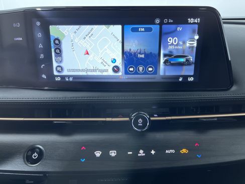Certified 2024 Nissan Ariya AWD image 17