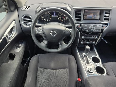 Used 2016 Nissan Pathfinder SV AWD/4WD image 31