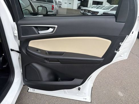 Used 2024 Ford Edge SEL w/ Convenience Package AWD/4WD image 16