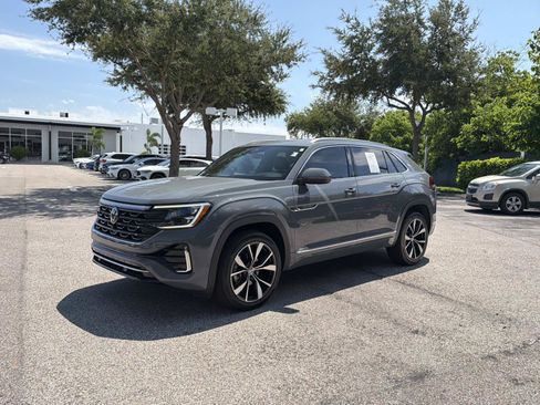 Used 2025 Volkswagen Atlas Cross Sport SEL Premium R-Line AWD/4WD image 7