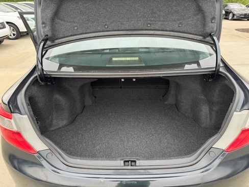 Used 2012 Toyota Camry SE image 12