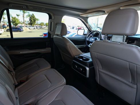 Used 2024 Ford Expedition Max Limited image 17