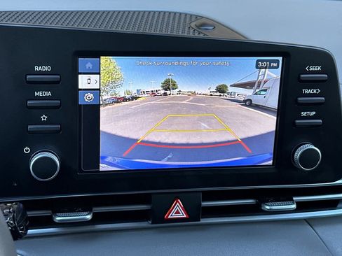 Used 2025 Hyundai Elantra Sport FWD image 20