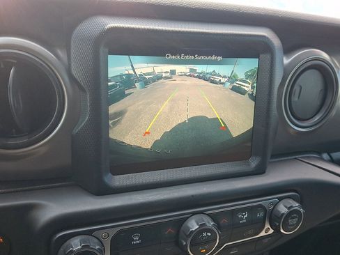Used 2023 Jeep Wrangler Unlimited Sport AWD/4WD image 26