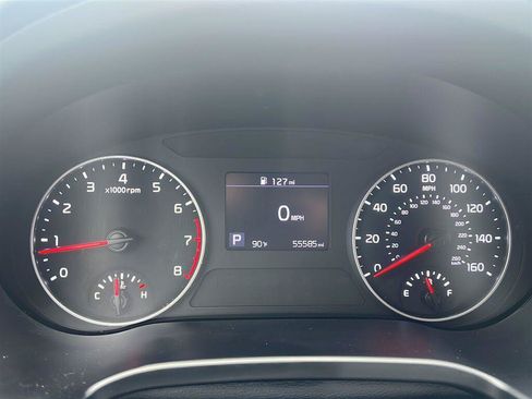 Used 2023 Kia Seltos LX AWD/4WD image 6
