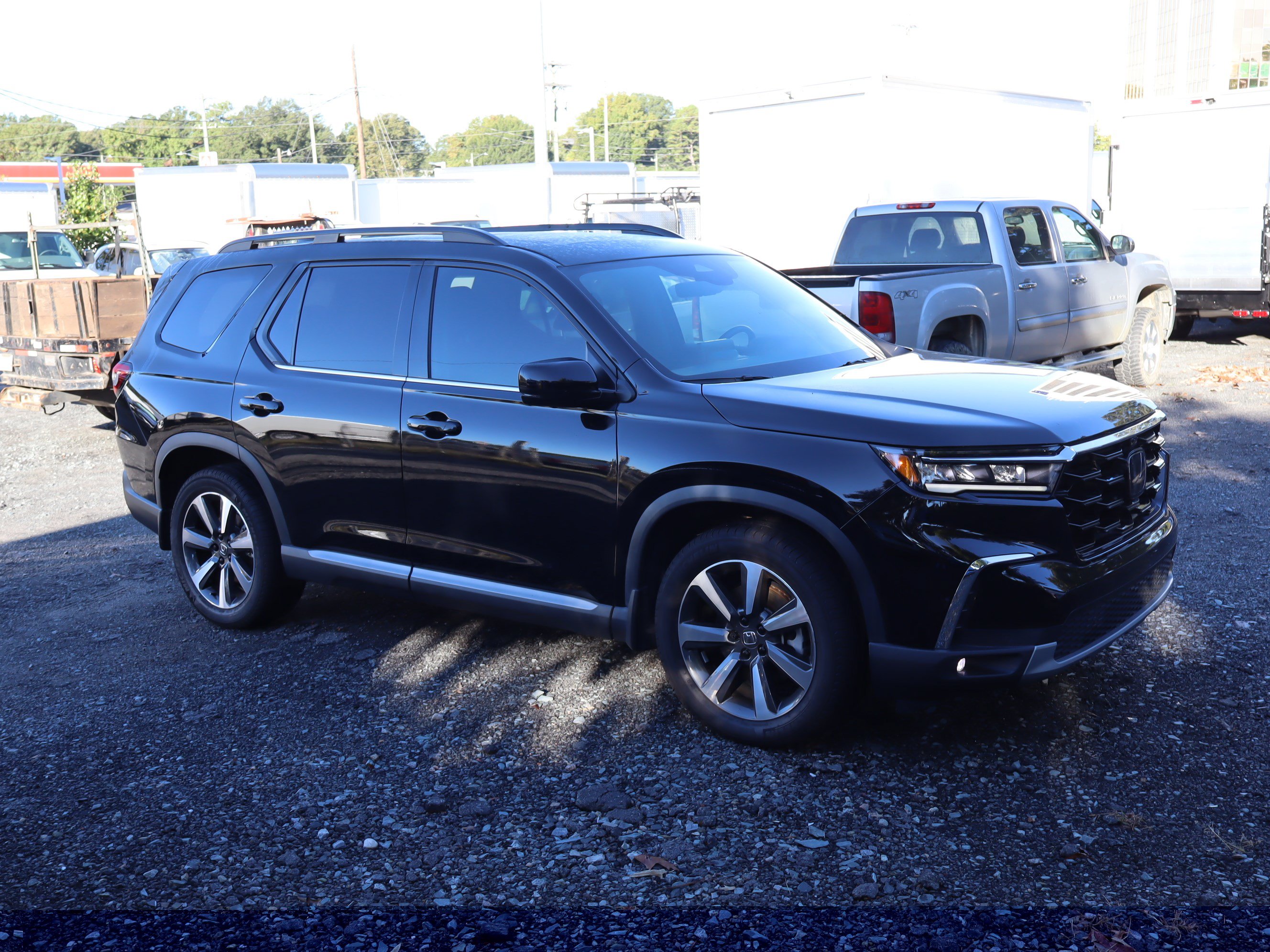 Used 2025 Honda Pilot Elite image 14