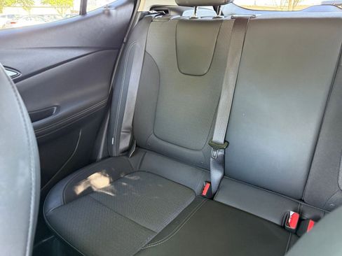 Used 2025 Buick Encore GX Preferred FWD image 39