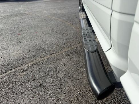 Used 2024 RAM 2500 Tradesman w/ Chrome Appearance Group image 8