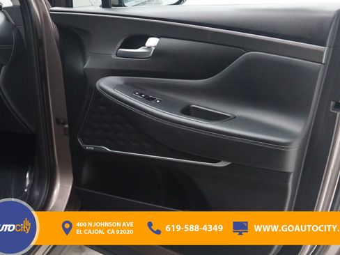 Used 2020 Hyundai Santa Fe SEL w/ Convenience + Premium Package FWD image 17