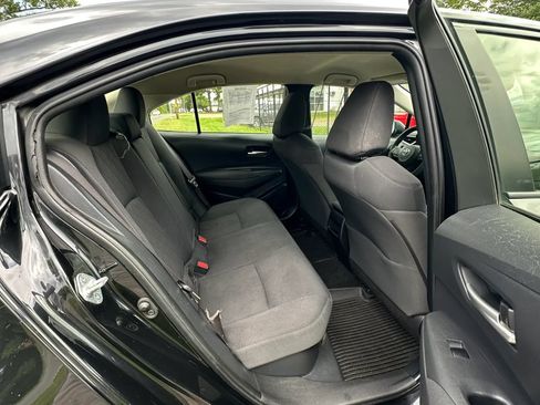 Used 2020 Toyota Corolla LE FWD image 28