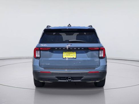 Used 2026 Ford Explorer Active RWD image 7